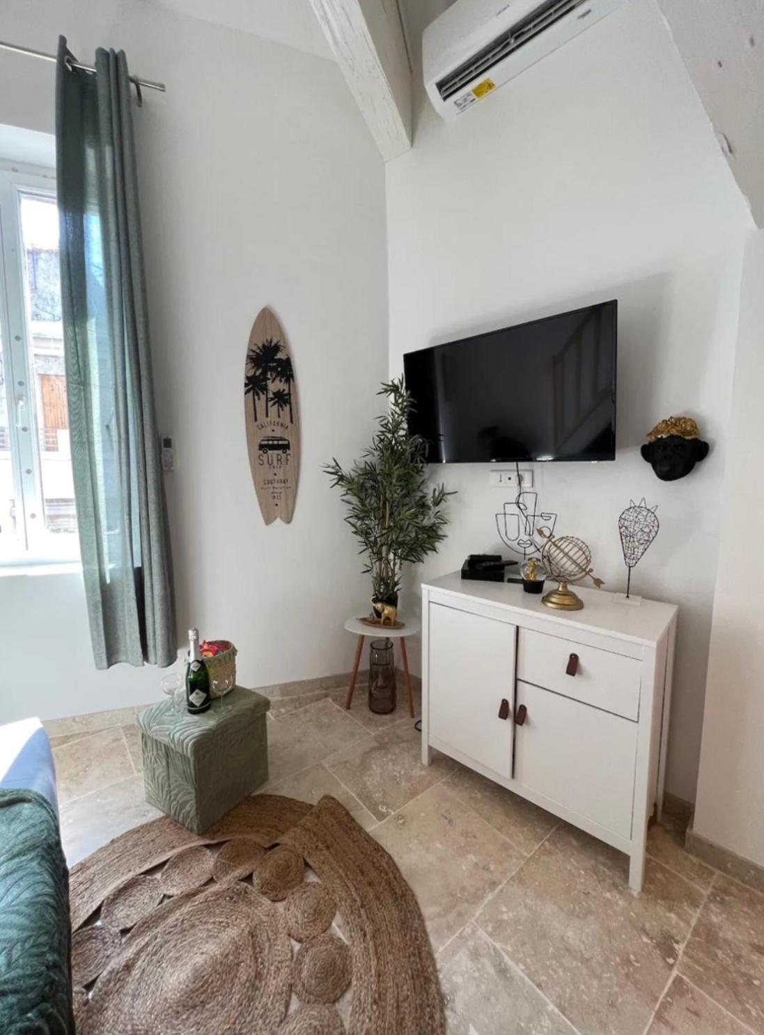 Duplex A 2 Pas De La Vielle D *